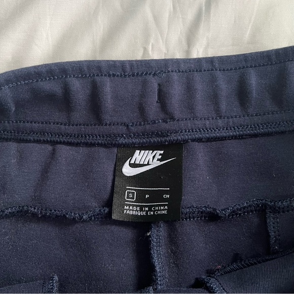 Nike Sportswear Tech Fleece Jogger - Picture 6 of 10